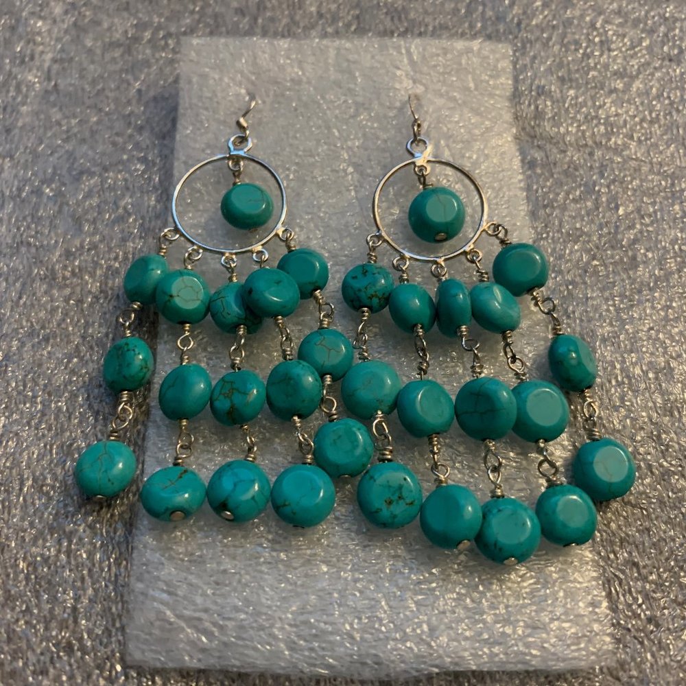 1970s Turquoise Gemstone Dangle Hoop Sterling Silver French Wire Earrings